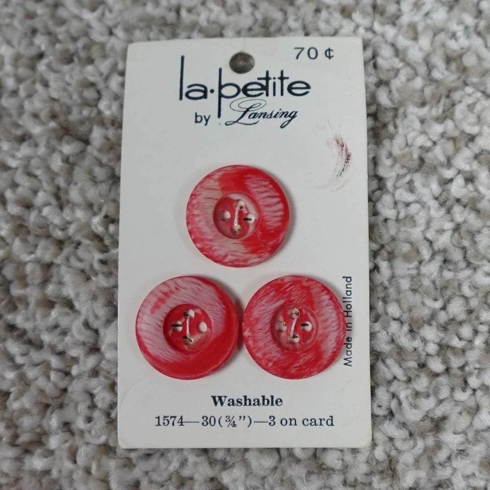 Vintage La Petite Lansing Red White Marbled Buttons 3/4 Inch‎ 3 Count Holland
